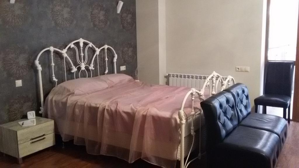 Apartment Sayat-Nova Ереван Номер фото